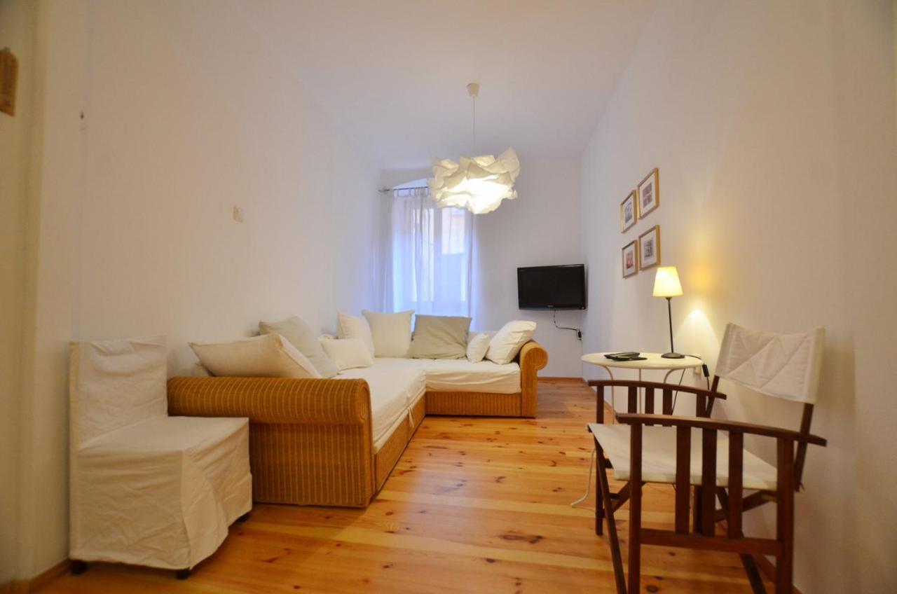 Leko Old Town Apartment Ровин Екстериор снимка