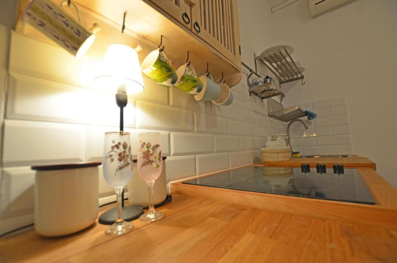Leko Old Town Apartment Ровин Екстериор снимка